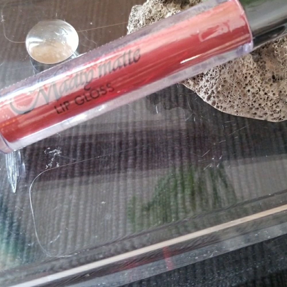 MADLY MATTE LIP GLOSS/#1605/NIP